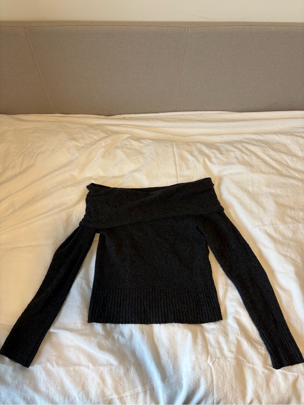 Women’s Off-the-Shoulder Knit Sweater